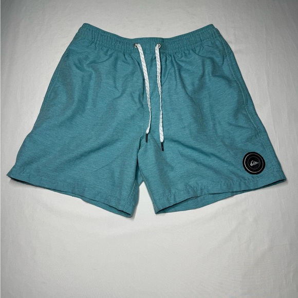 Quiksilver Swimming Shorts Everyday Volley 15‎ Size Small Men's - Picture 1 of 9